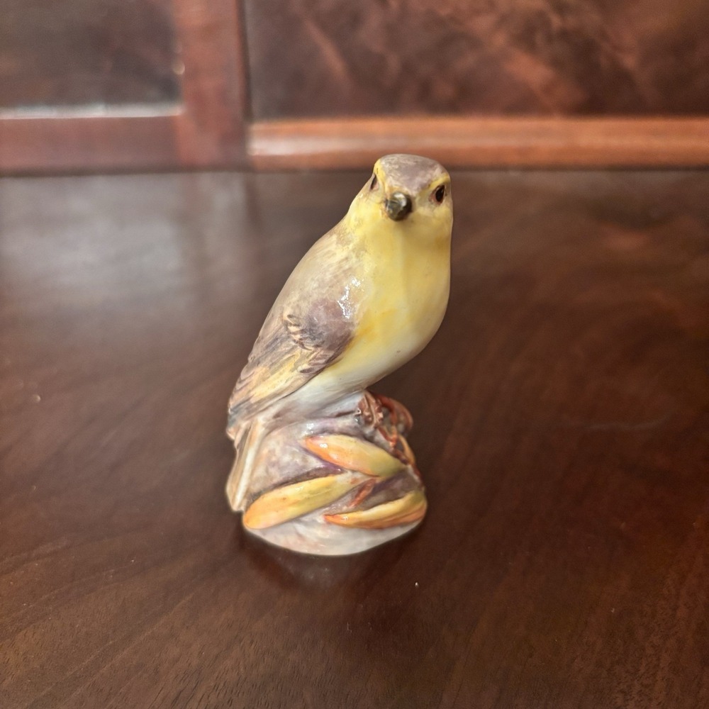 Royal Worcester Wood‎ Warbler Bird Figurine Bone China England 3200